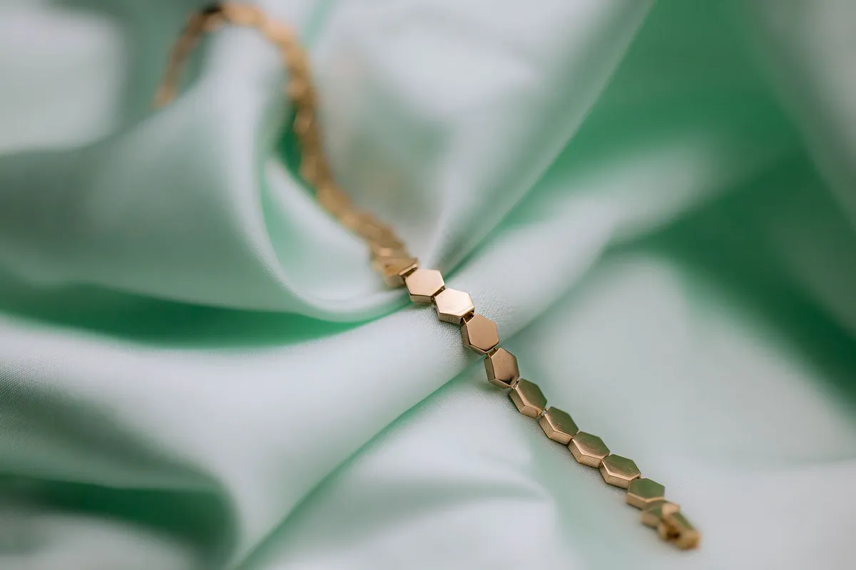 Entretenir ses bijoux en or sans les abîmer