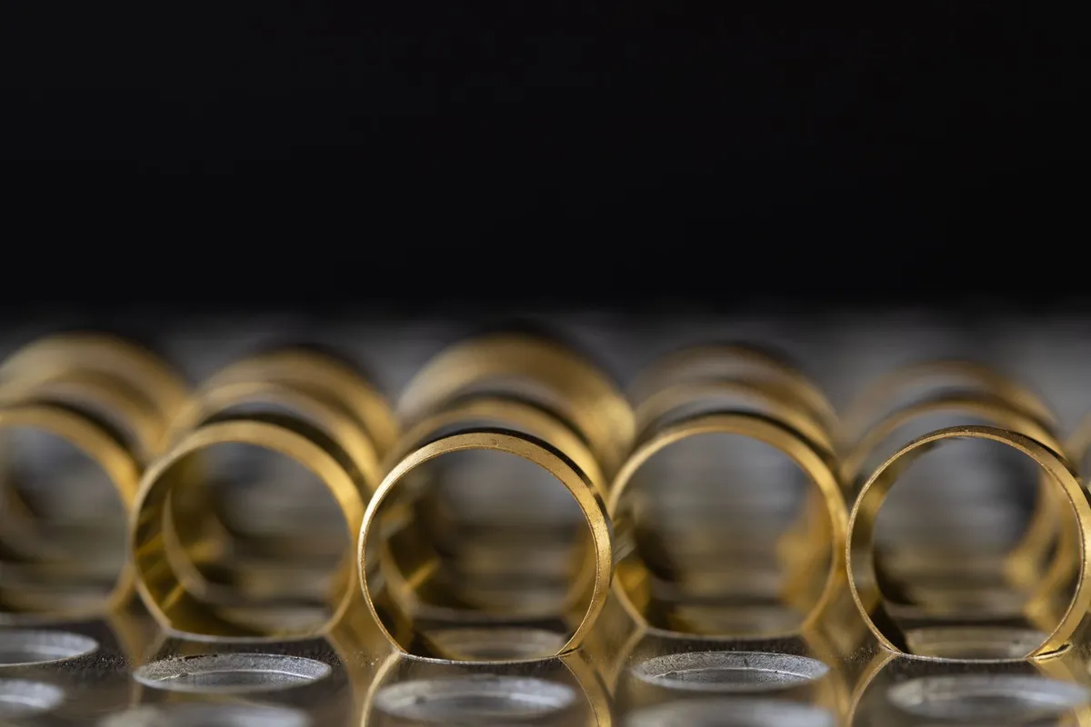Or 14 carats (585 ‰)